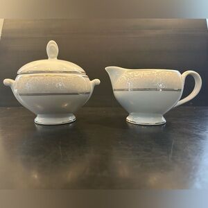 Mikasa Parchment China Creamer and Covered Sugar Bowl L3438